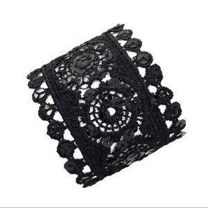 🌼 Black Fabric Lace Wide Clasp Bracelet
